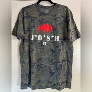 Buffalo Bills Josh Allen T-Shirt Camo Red Standing Buffalo 26 Shirts Size Large
